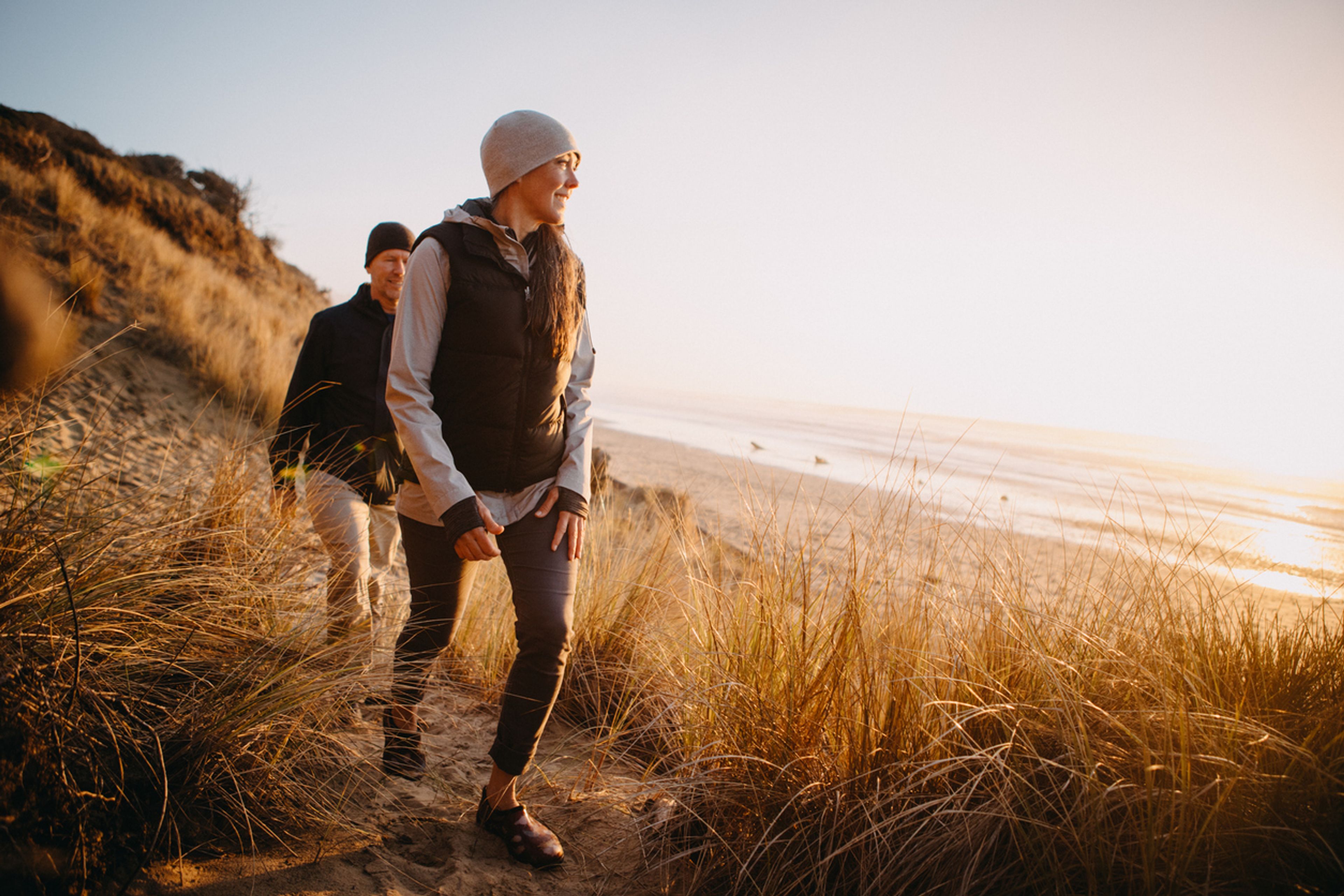 Couple hiking along the Oregon coast.