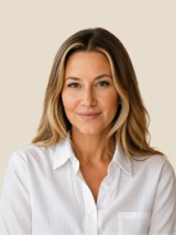 Lucia Maxwell