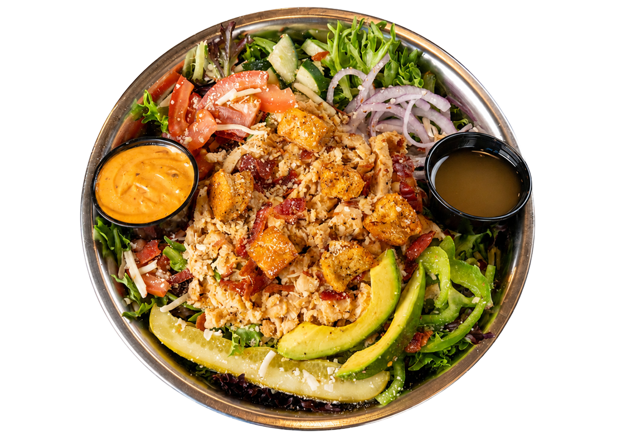 Kali Twist spicy CHICKEN club salad with grilled chicken breast, spring mix, tomatoes, green bell peppers, and onion.