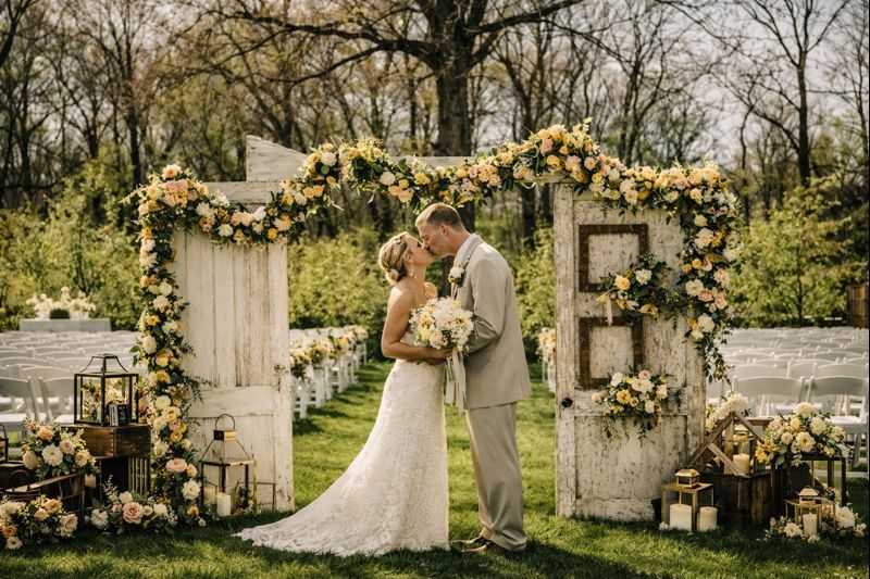 jorgensen farms wedding with madison house as the best florist