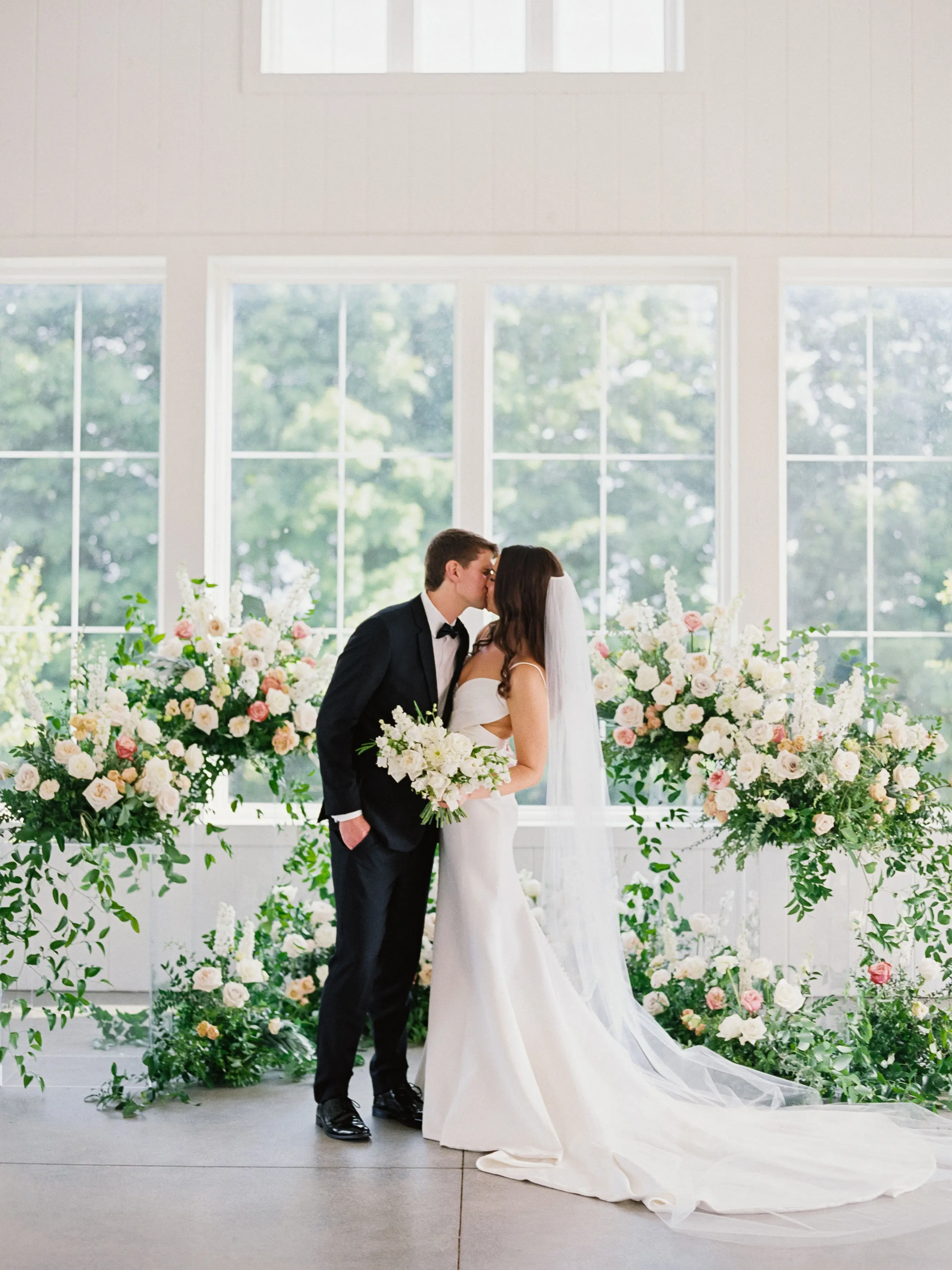 Summer Wedding Flowers at Magnolia Hill Farm