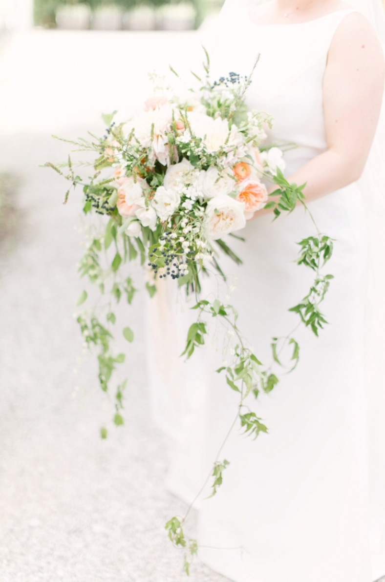 cascade bouquet Leigh Elizabeth Photography