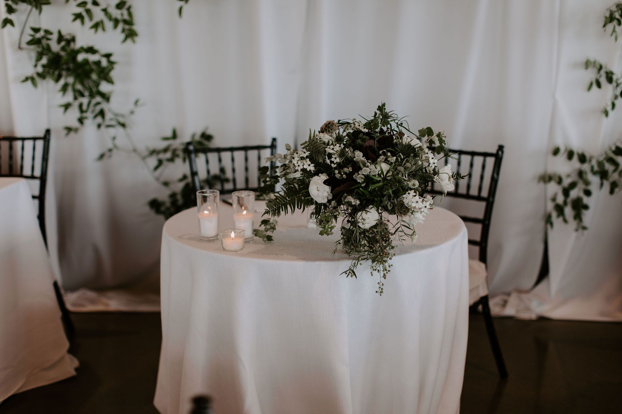 sweetheart table flowers