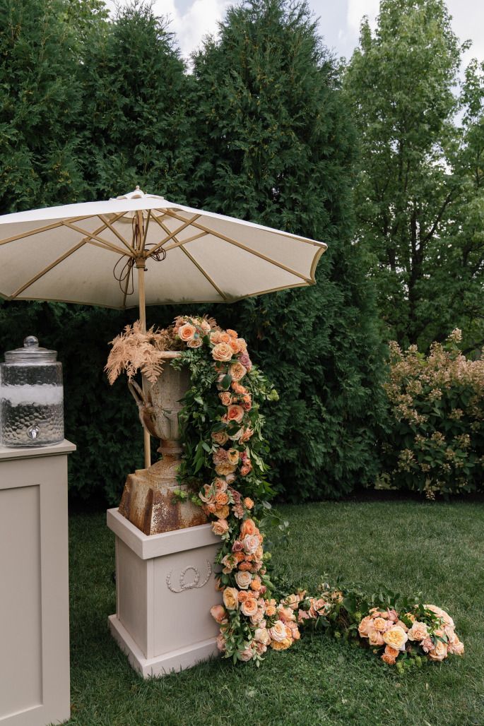 luxury wedding florist