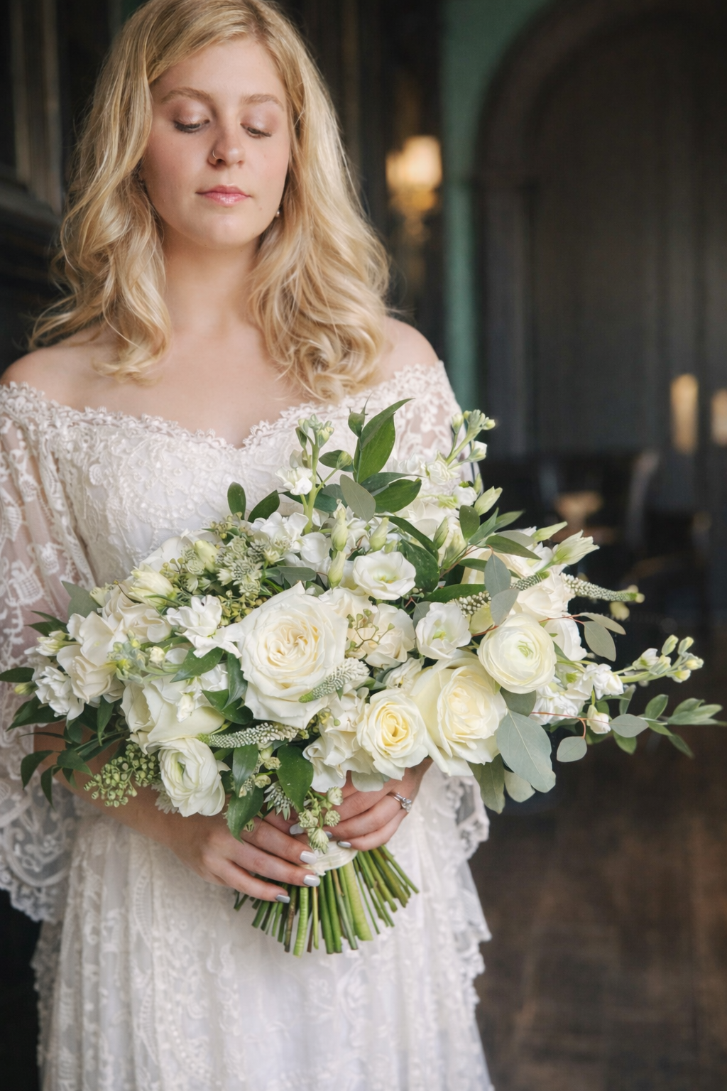 Shaina with bridal bouquet