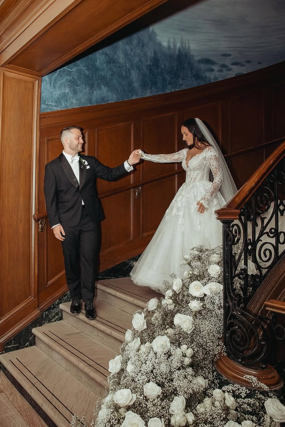 The Athletic Club of Columbus Staircase Wedding by Asteria Photography