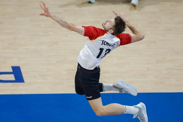 How to Jump Higher with These Leg Day Workouts for Volleyball Players