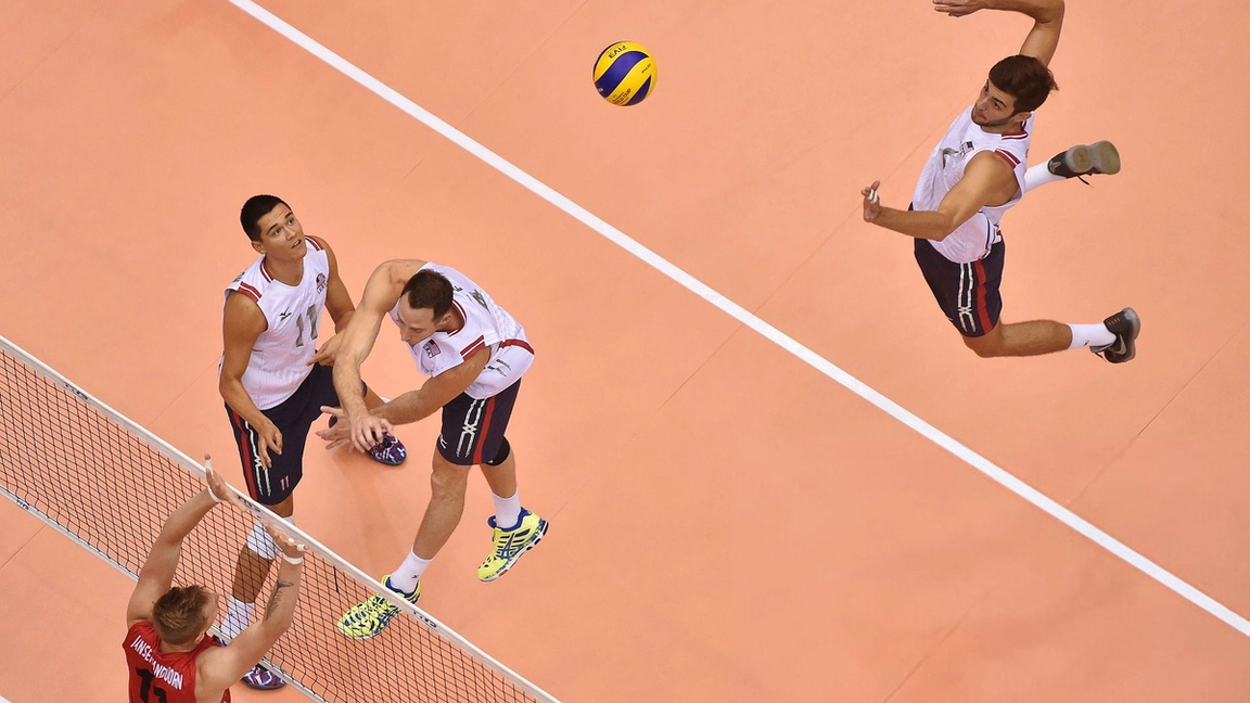 Top 17 Strategic Volleyball Hitting Tips to Beat Any Defense Effortlessly