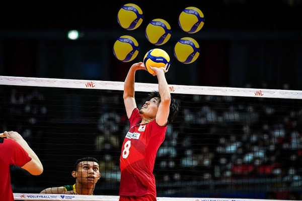 Why the Volleyball Setter is the Most Important Position (Explained)
