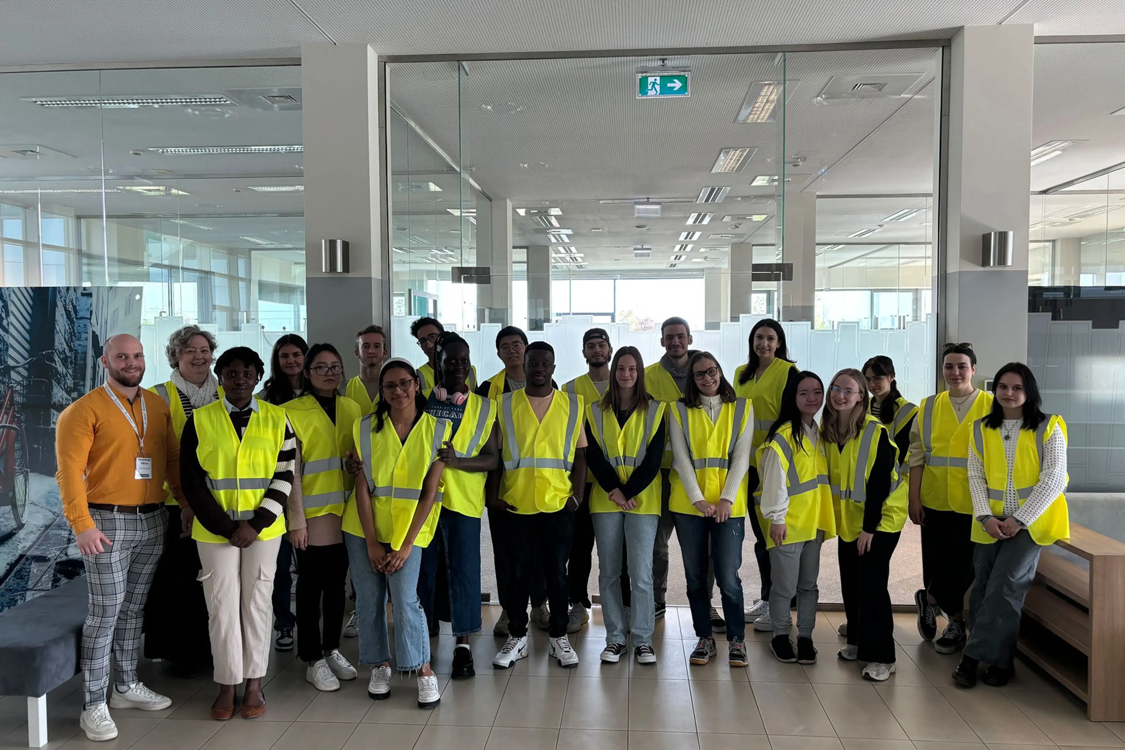 We welcomed students from the SZTE GTK for a factory visit! 