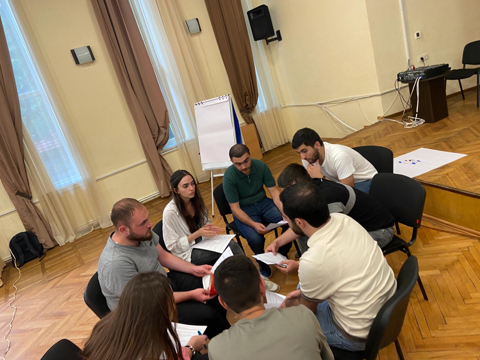 «Բիզնես էթիկա» դասընթացների շարք — Լուսանկար 9 / 16