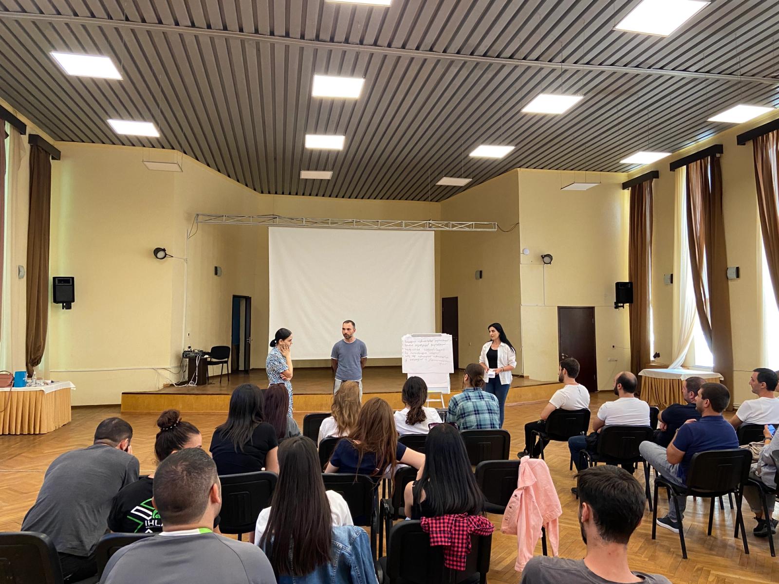 «Բիզնես էթիկա» դասընթացների շարք — Լուսանկար 13 / 16