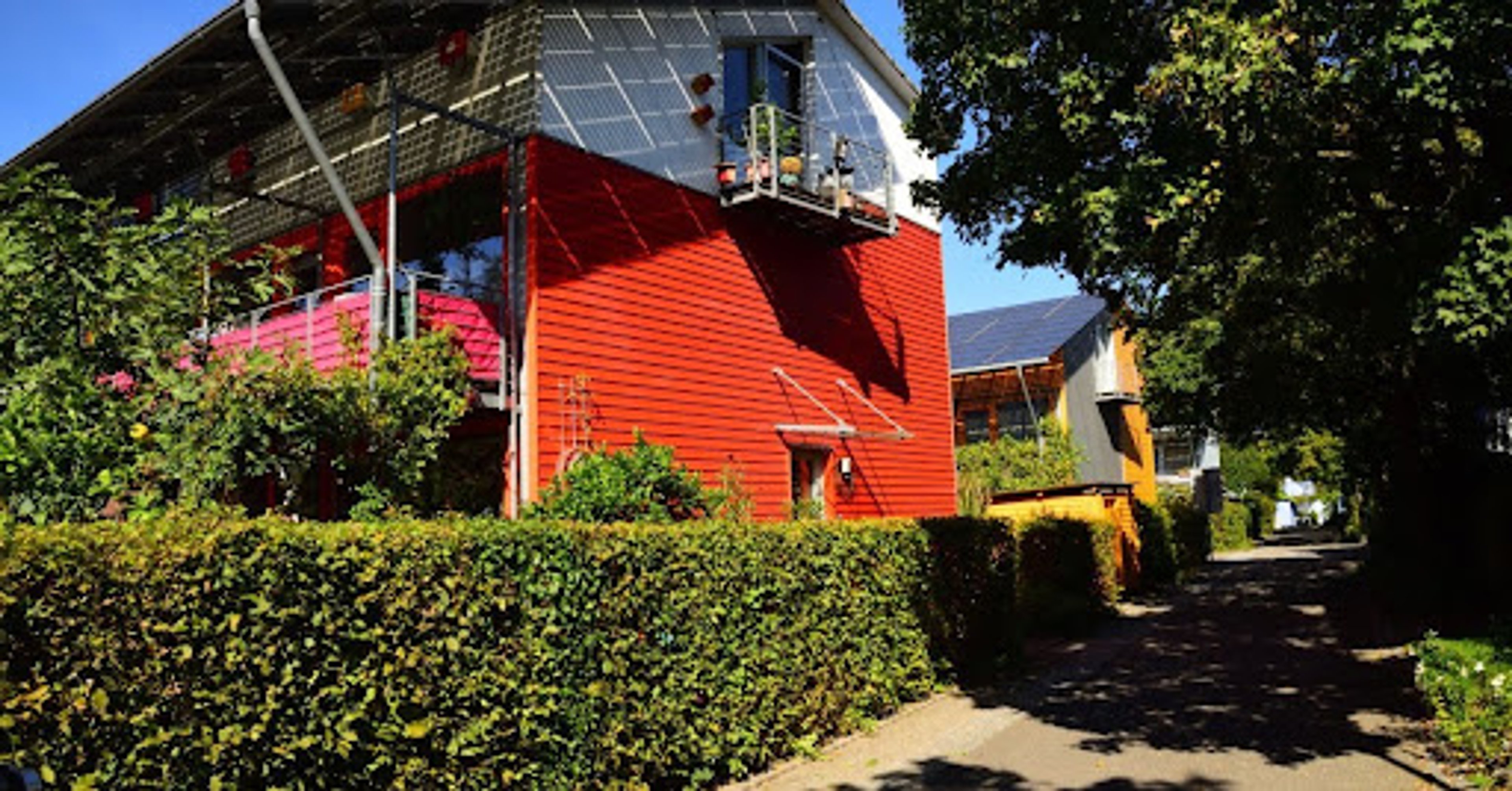 Photovoltaikanlage in Freiburg: Worauf Sie bei Anbieterwahl und Installation achten sollten