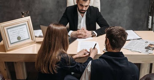 Beschuldigt im Strafverfahren: Diese ersten Schritte sollten Sie kennen