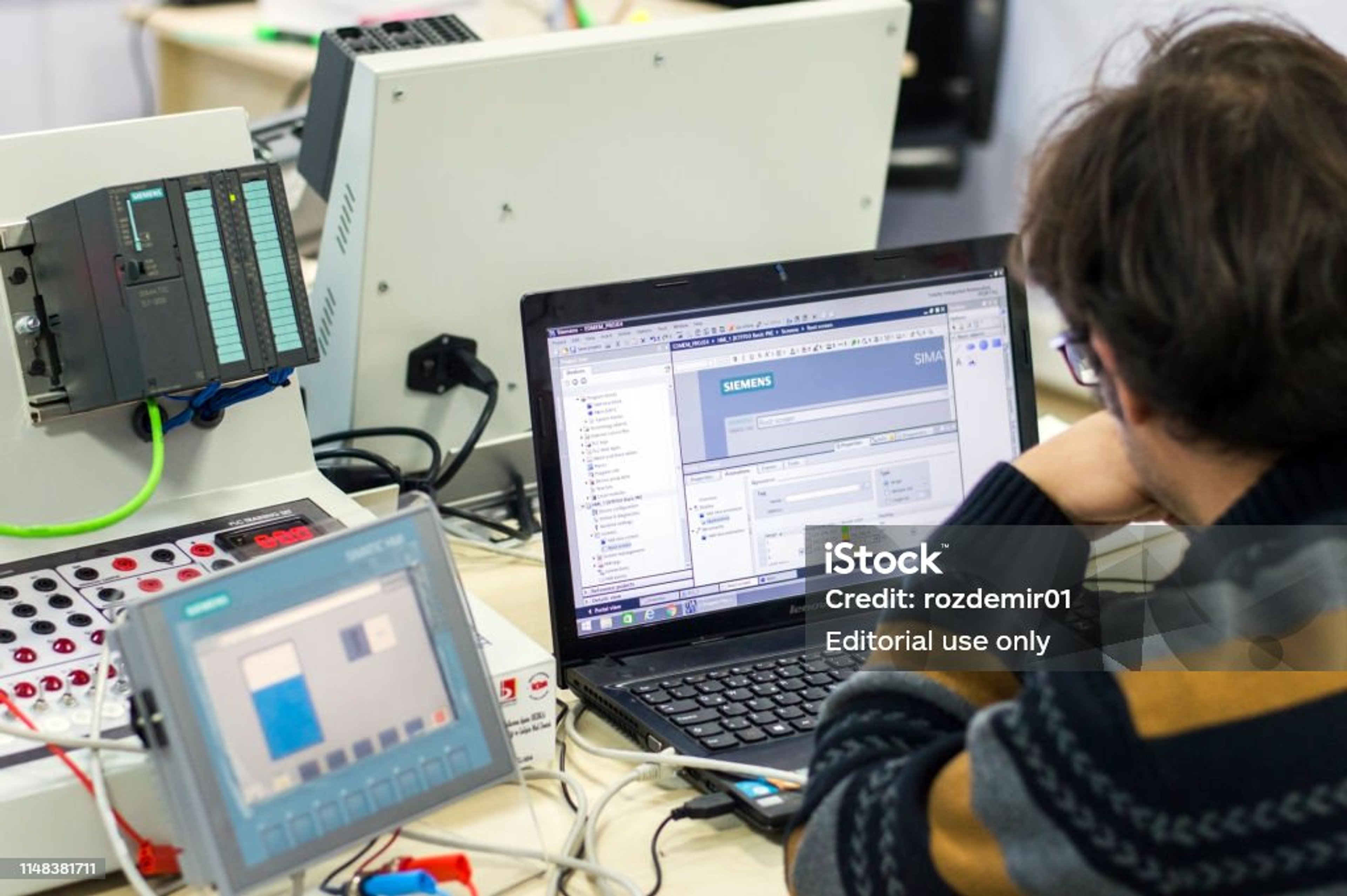 Erfahrungsbericht zum KNX-Trainingcenter: Praxisnah und professionell
