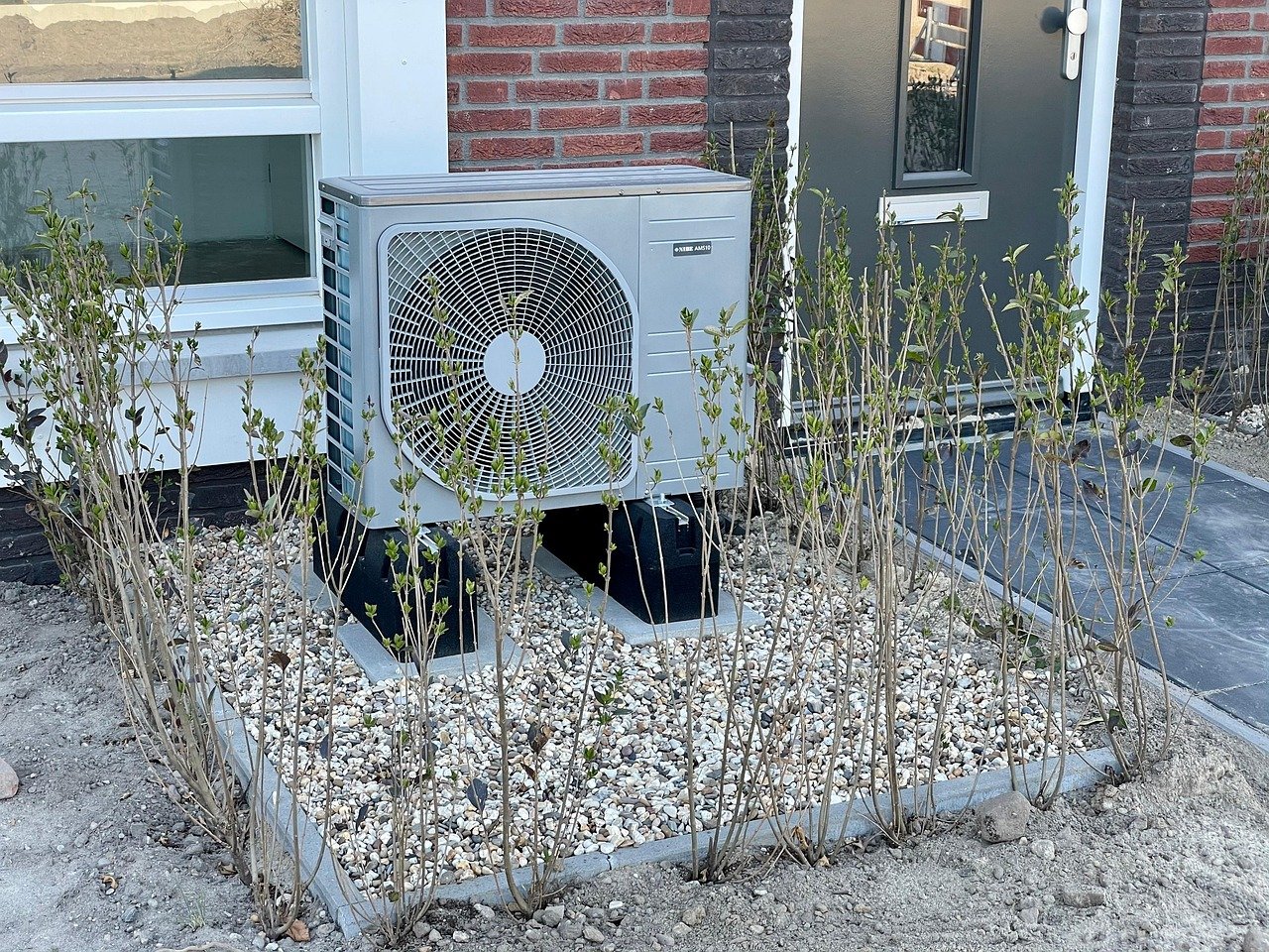 Wärmepumpe einbauen: Wie findet man den richtigen Handwerksbetrieb?