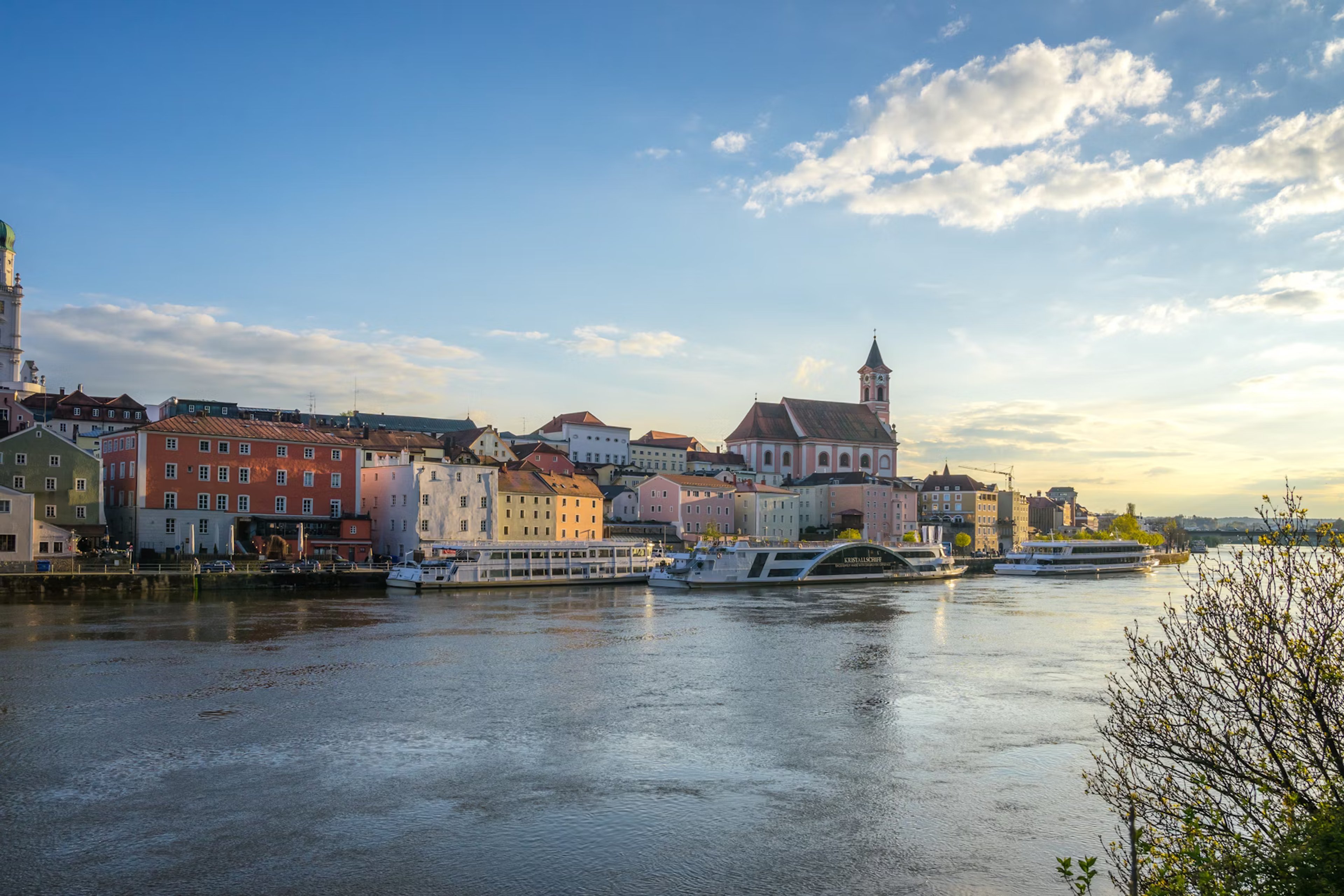 Radeln, Wandern, Staunen: Warum der Donau-Radweg ein Ferienklassiker ist