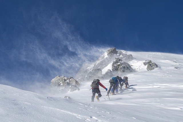 Gesundheit und Sicherheit beim Outdoor-Sport: Ein Leitfaden zur Risikominimierung