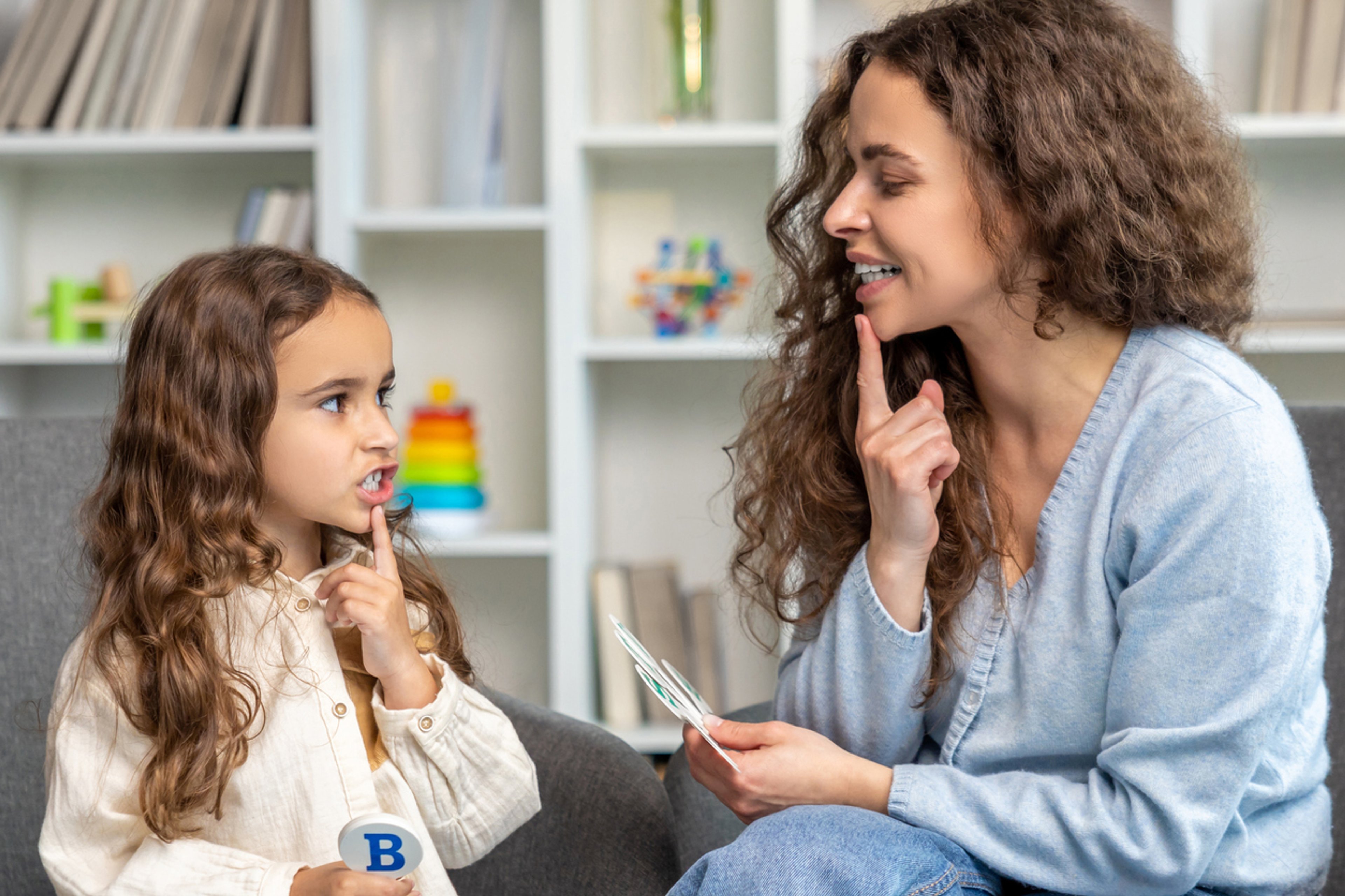 Logopädische Therapie für Kinder: Welche Kosten übernimmt die Krankenkasse?