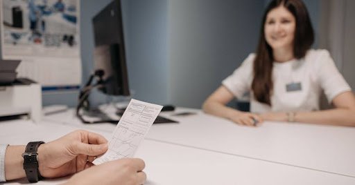Physiotherapie auf Rezept: Was Verordnung, Eigenanteil und erster Termin bedeuten