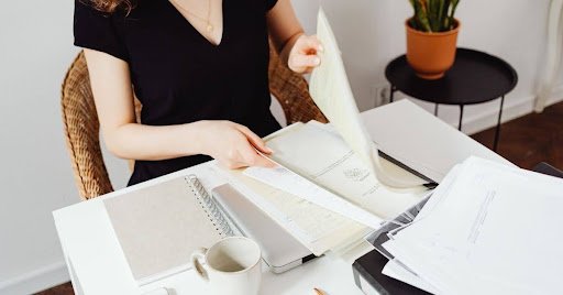 Erste Schritte nach einem Todesfall: Was jetzt geklärt werden muss – und was warten kann