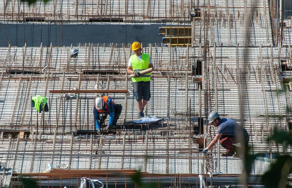 Pfusch am Bau reklamieren: Mängel dokumentieren und Rechte durchsetzen