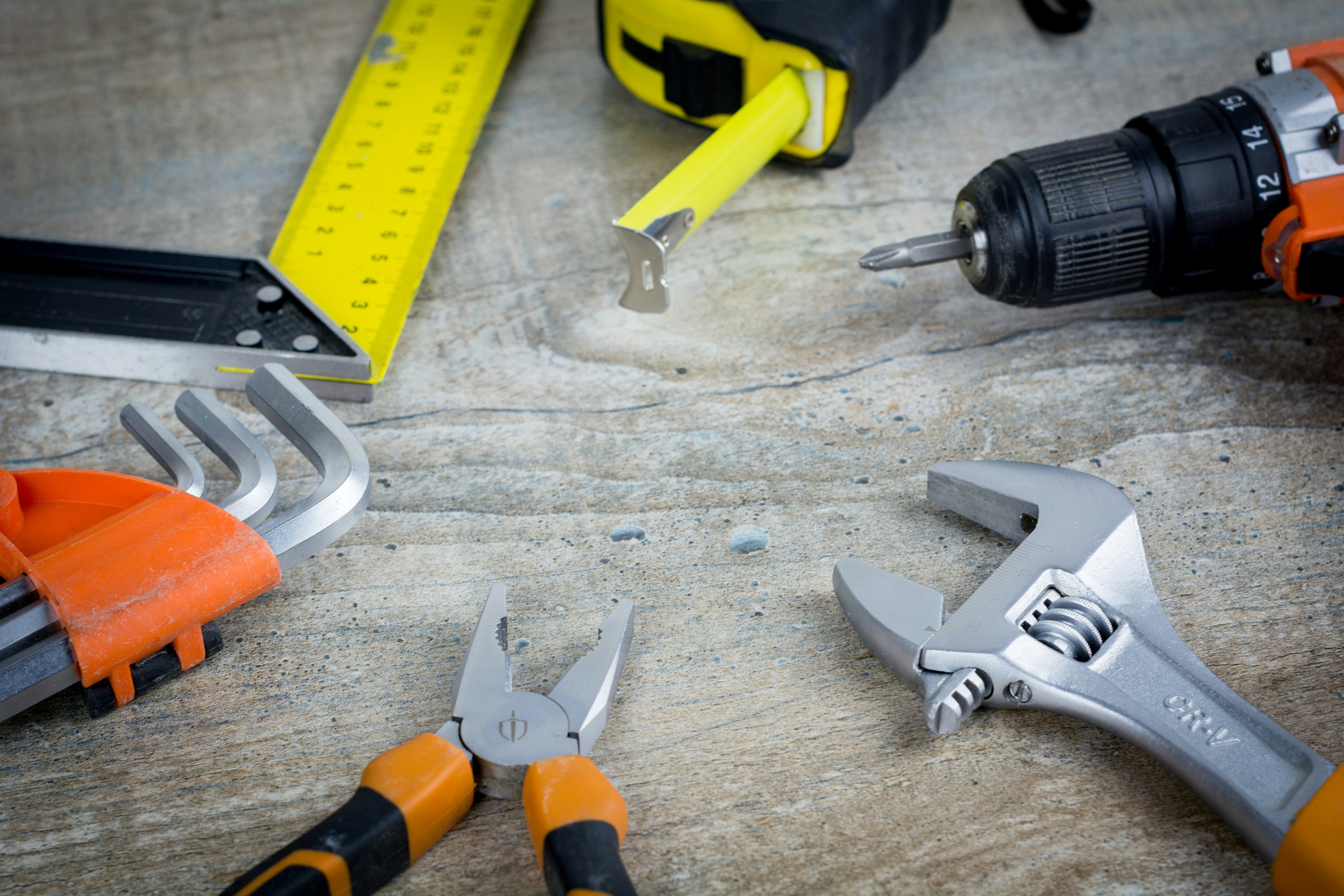 Handwerk im Alltag: Zwischen Kreativität, Präzision und rechtlicher Grauzone