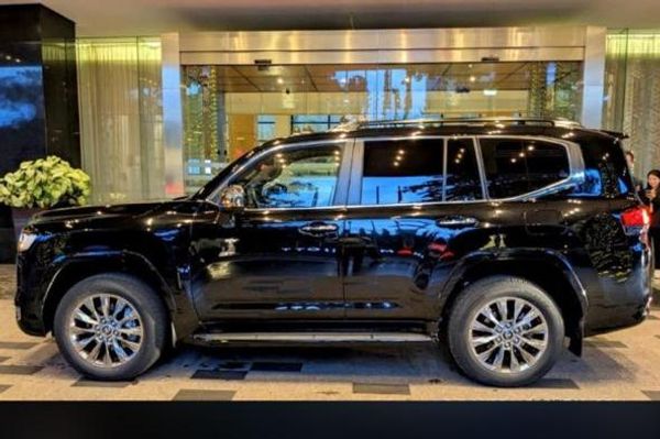 Toyota Land Cruiser