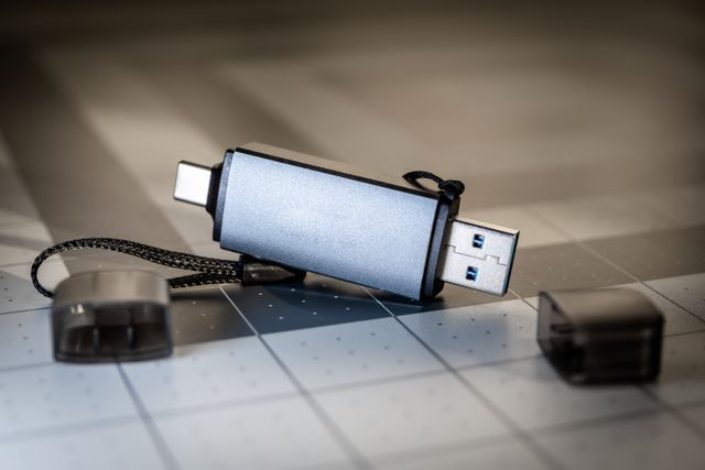 Putting a Website on a USB Key