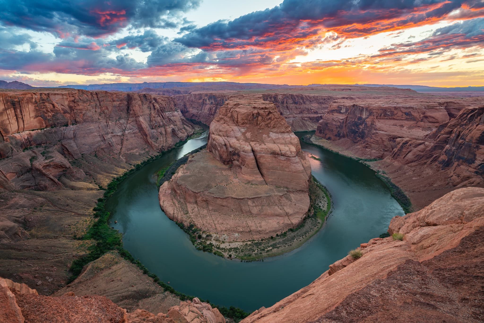 Horseshoe Bend meander of the Colorado River near Page, Arizona, USA
