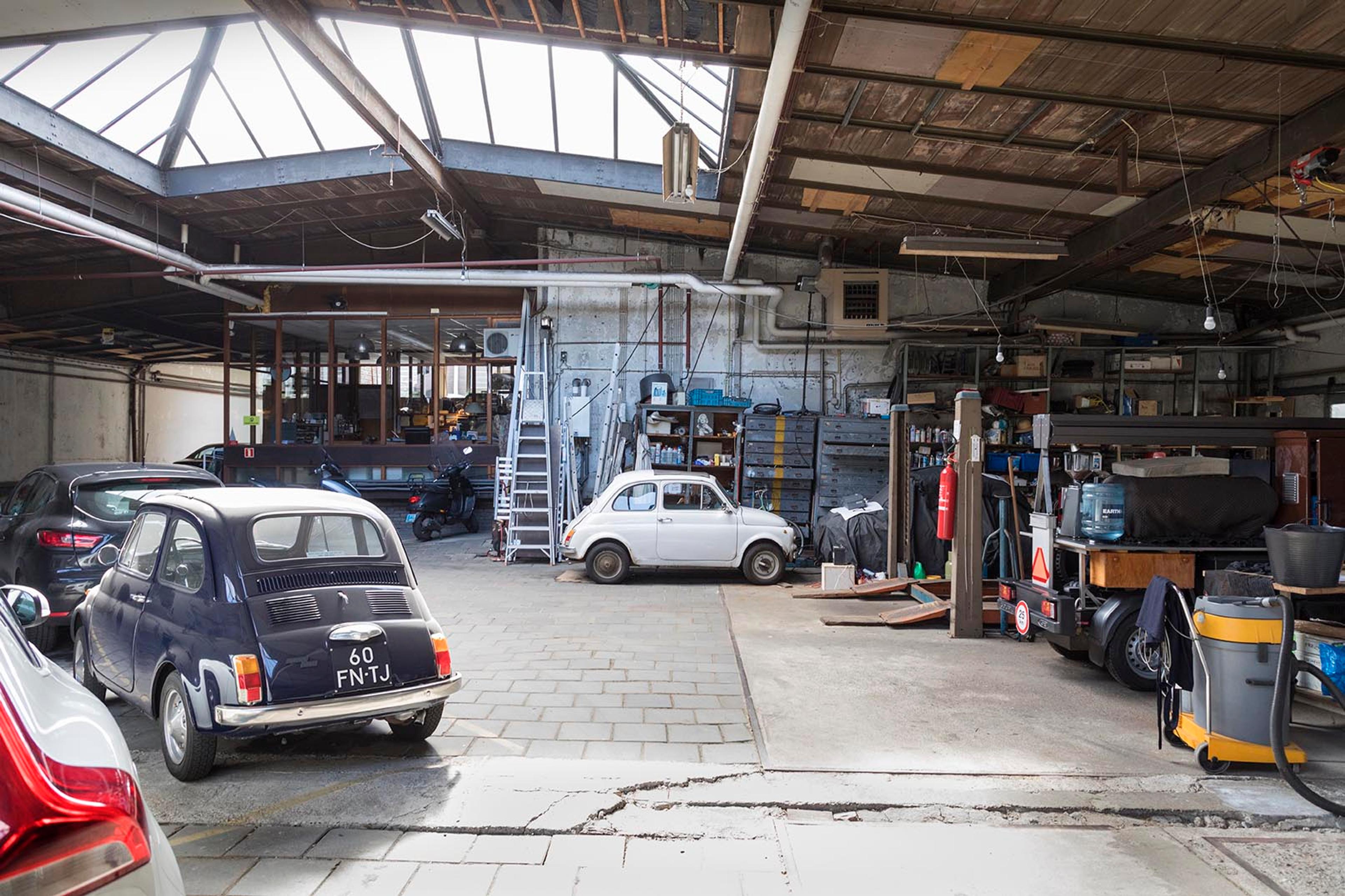 Amstel Garage — foto 1