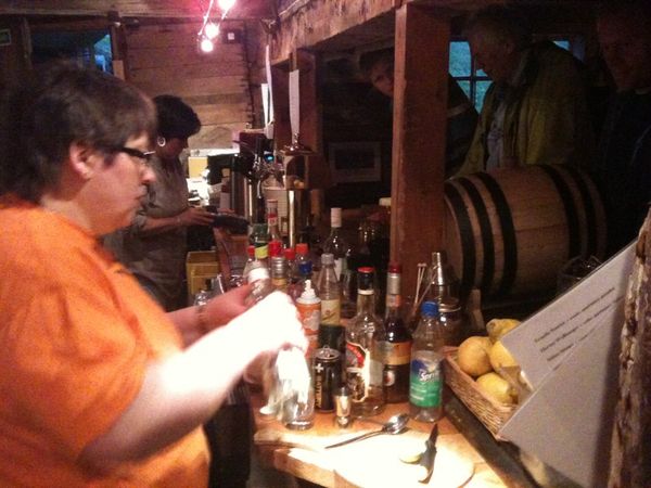 Nok å gjøre i baren