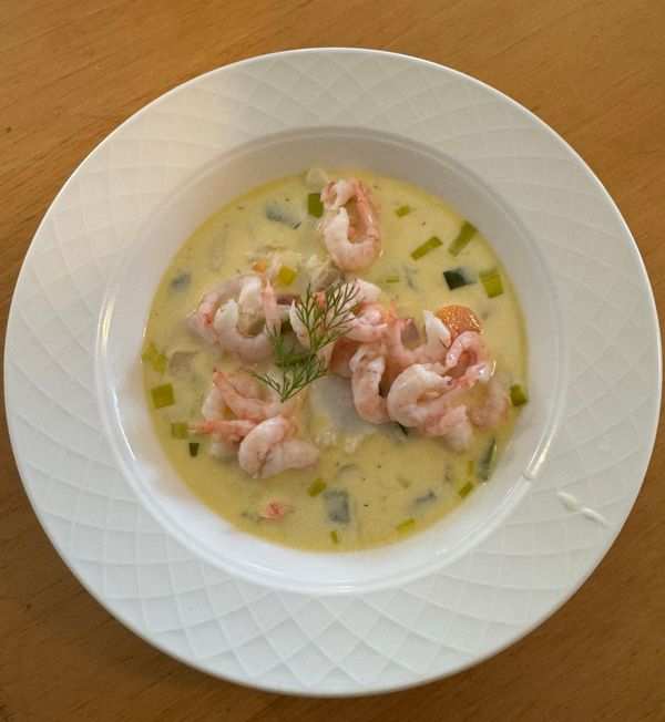 Fiskesuppe med reker og dill