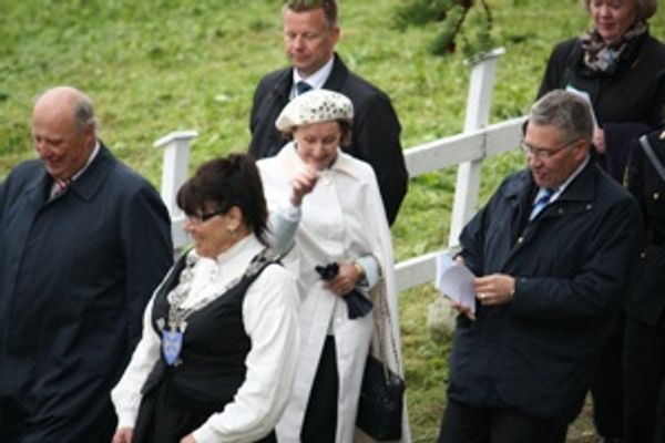 Kongeparet med følge