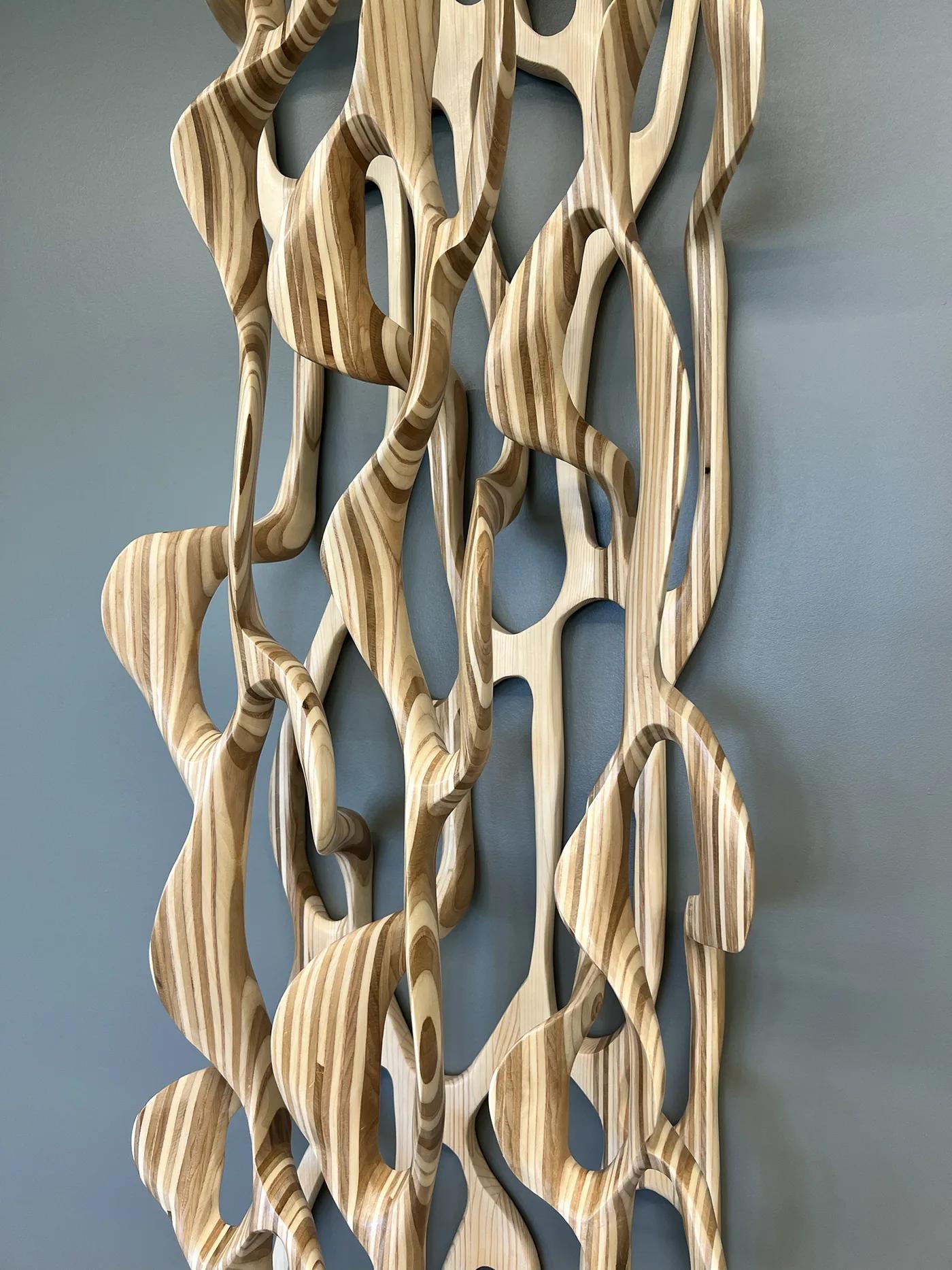 Caprice PIERUCCI, Birch Plywood Delicate Loops Vertical
