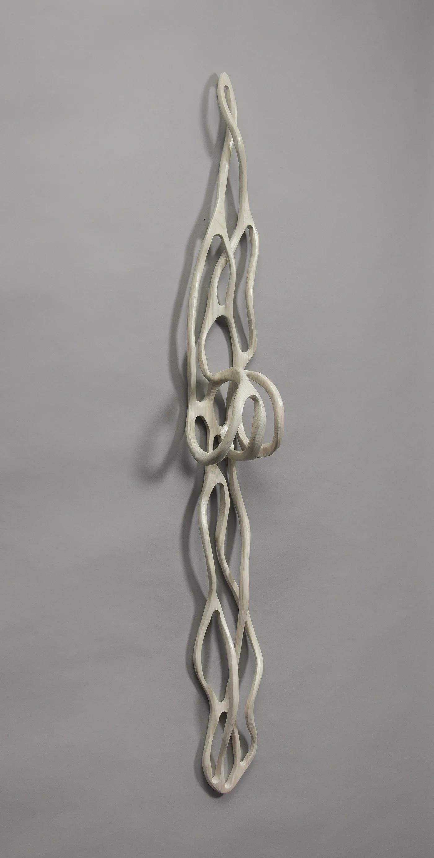 Caprice PIERUCCI, White Vertical Cycle