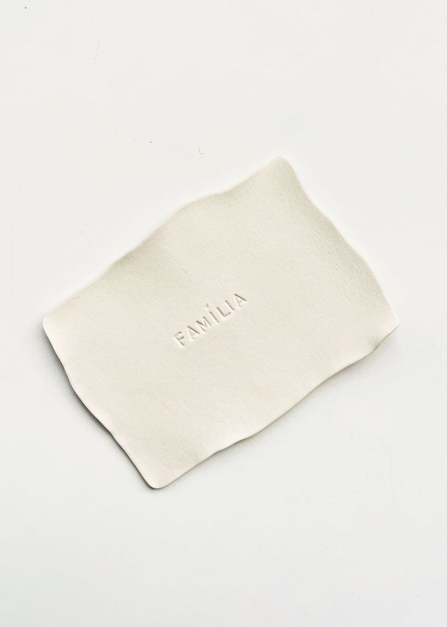 Folha De Porcelana A7 - Família