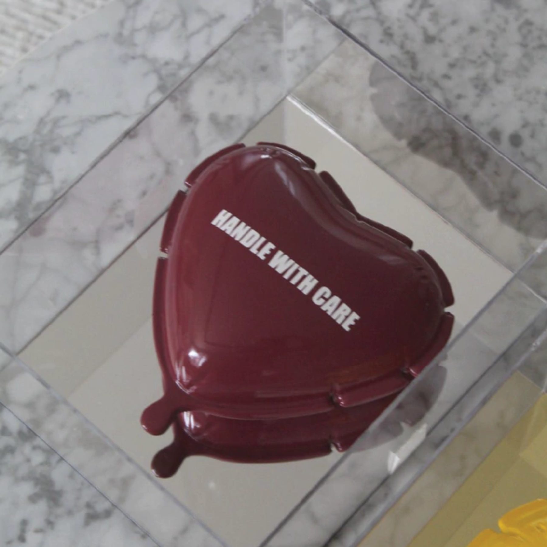 Coração Handle With Care Framboesa Na Caixa 2