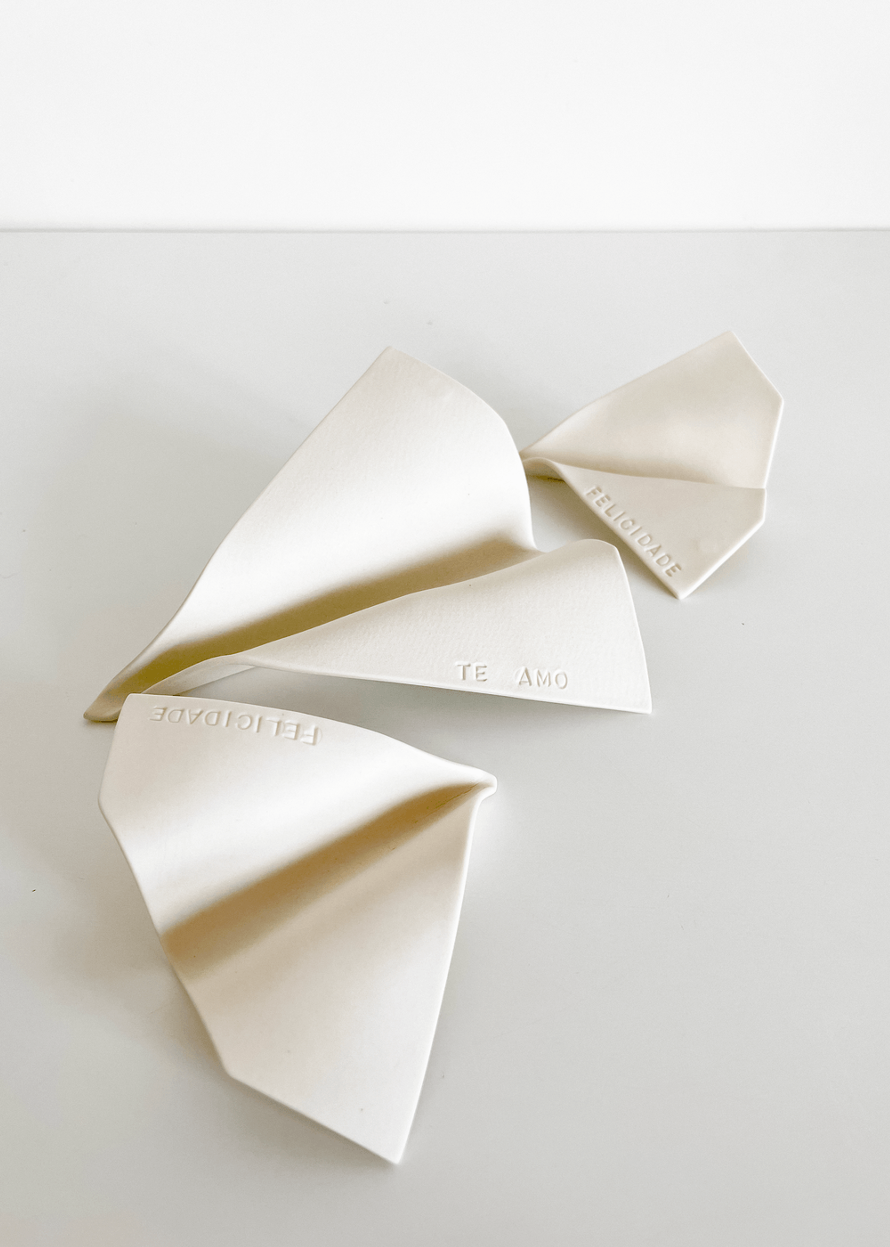 Mini Avião Porcelana Felicidade 4