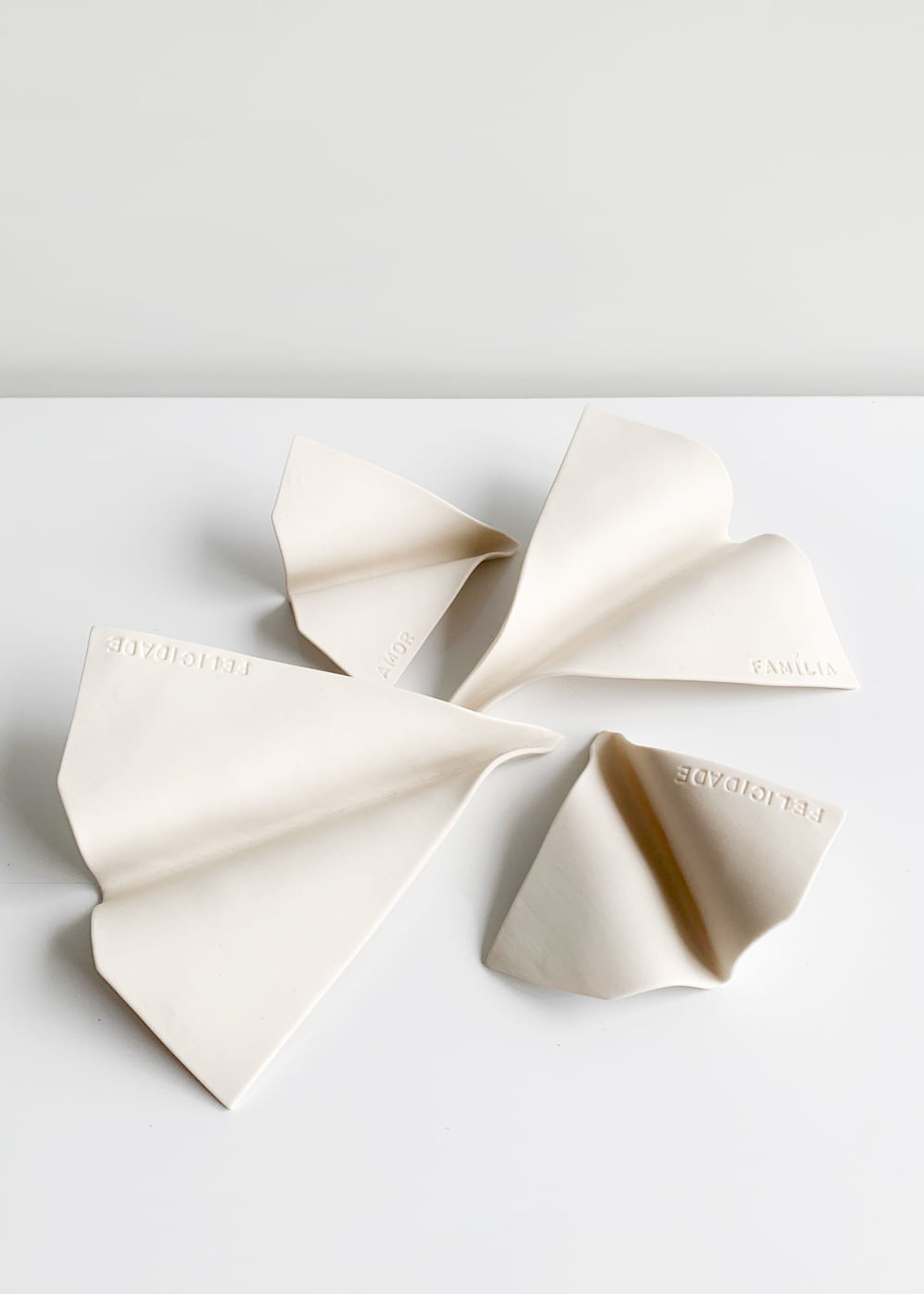 Avião Porcelana Família 3