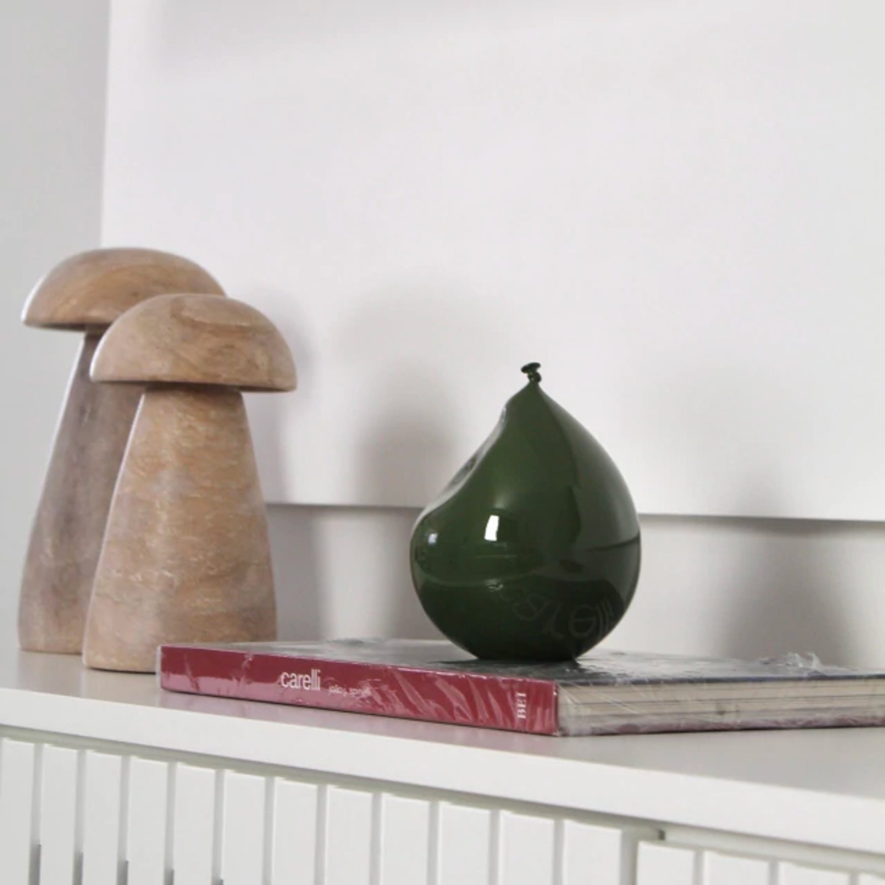 Escultura Balão Verde Musgo Amassado 2