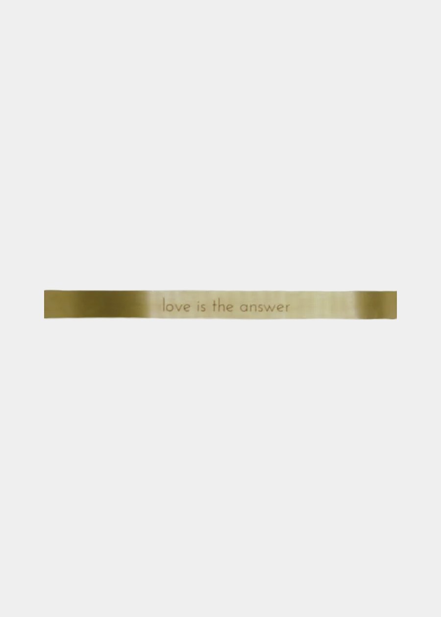 Placa Em Latão Love Is The Answer