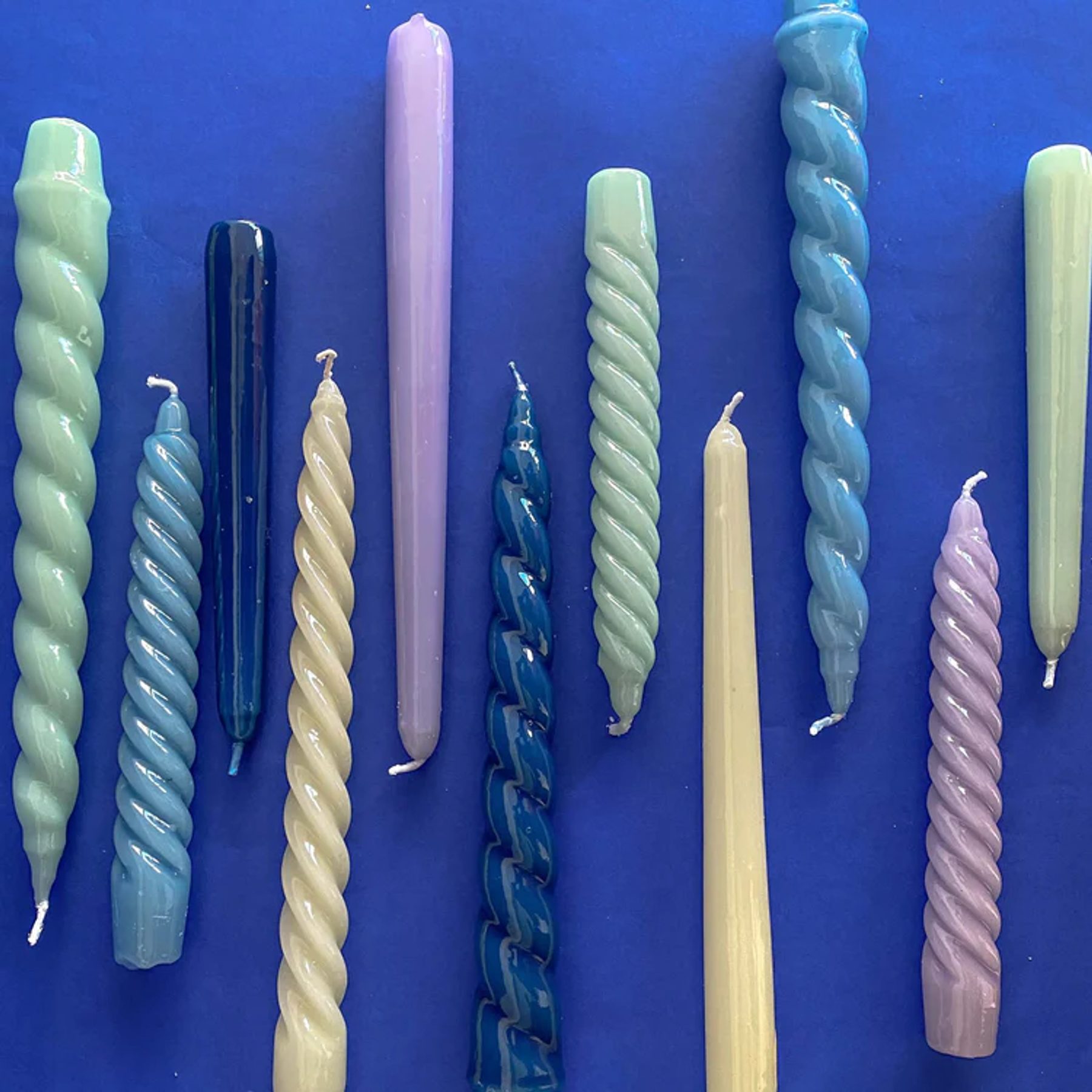 Vela Castiçal Twist Bold Lilás 2