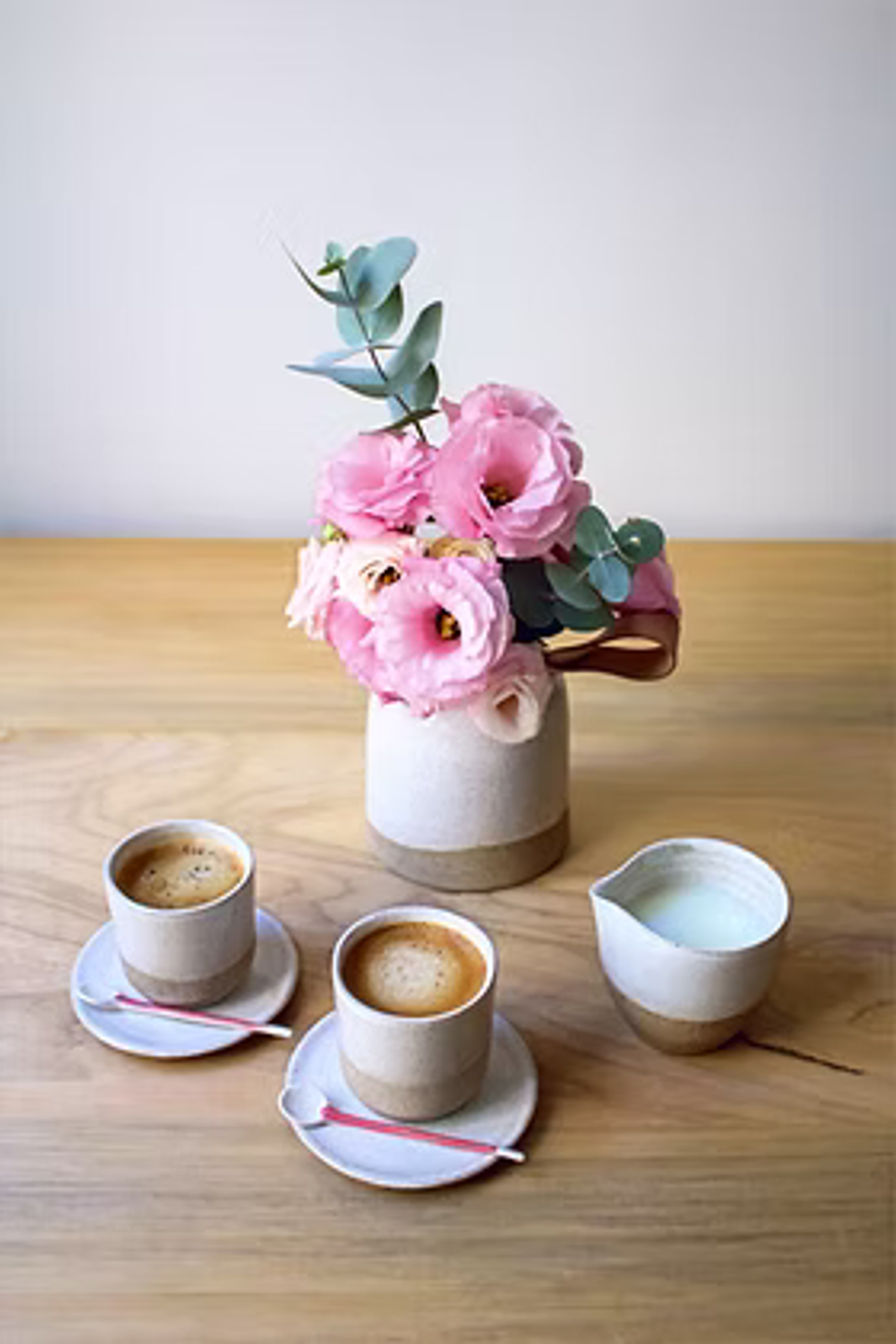 Vaso De Cerâmica Areia Com Couro - Mini 2