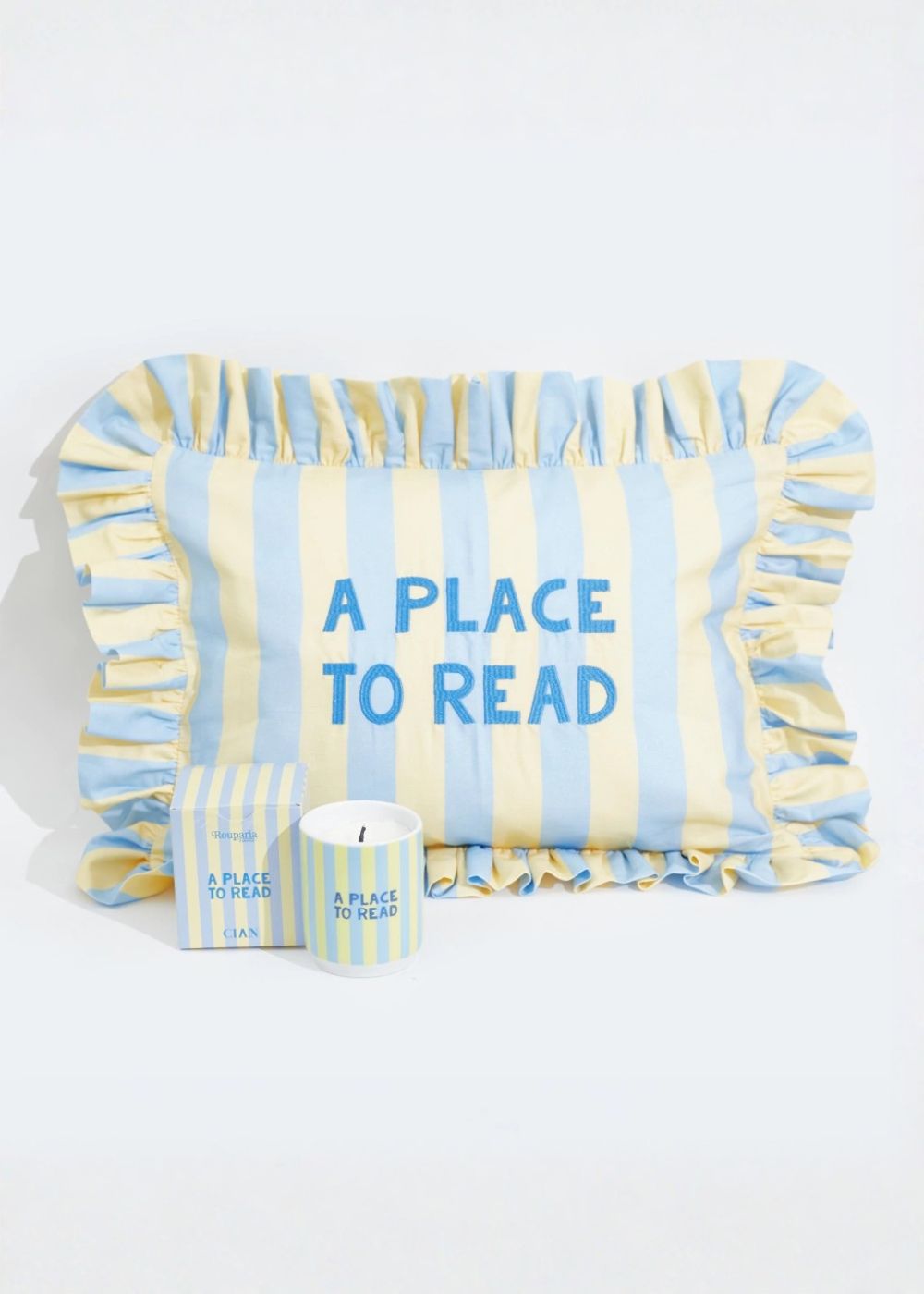 Kit Vela e Almofada A Place To Read - Collab Rouparia Carioca