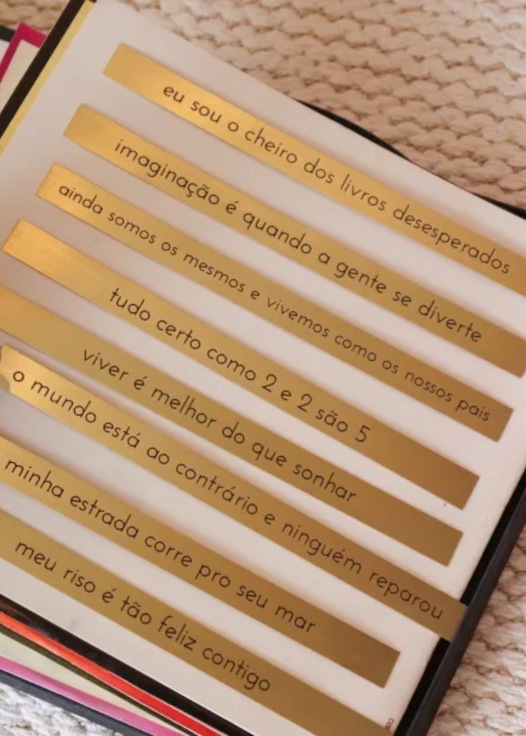 Escolha Três Frases - Coleção Make Me Feel 3