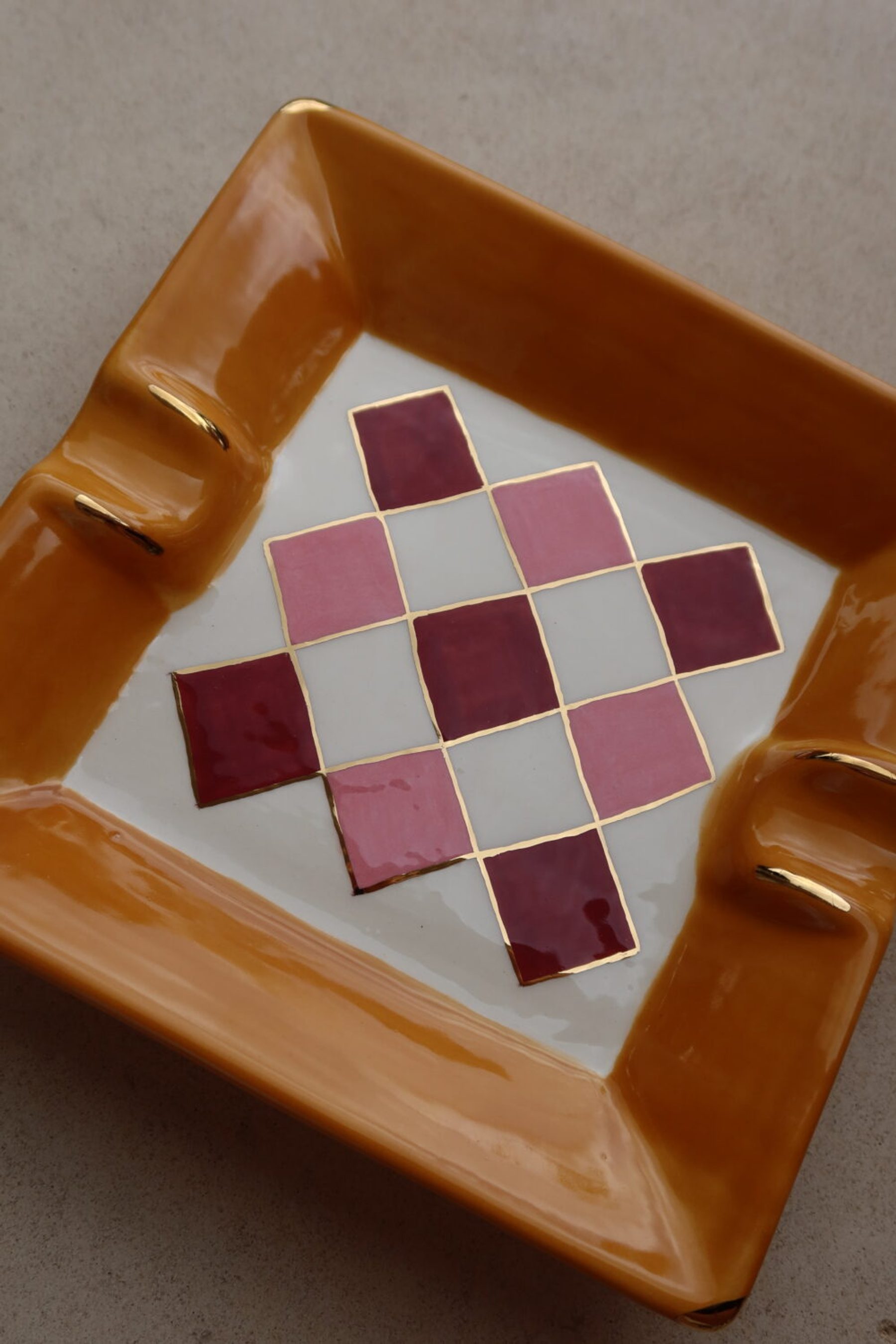 Cinzeiro Checkered Mostarda & Rosa 4