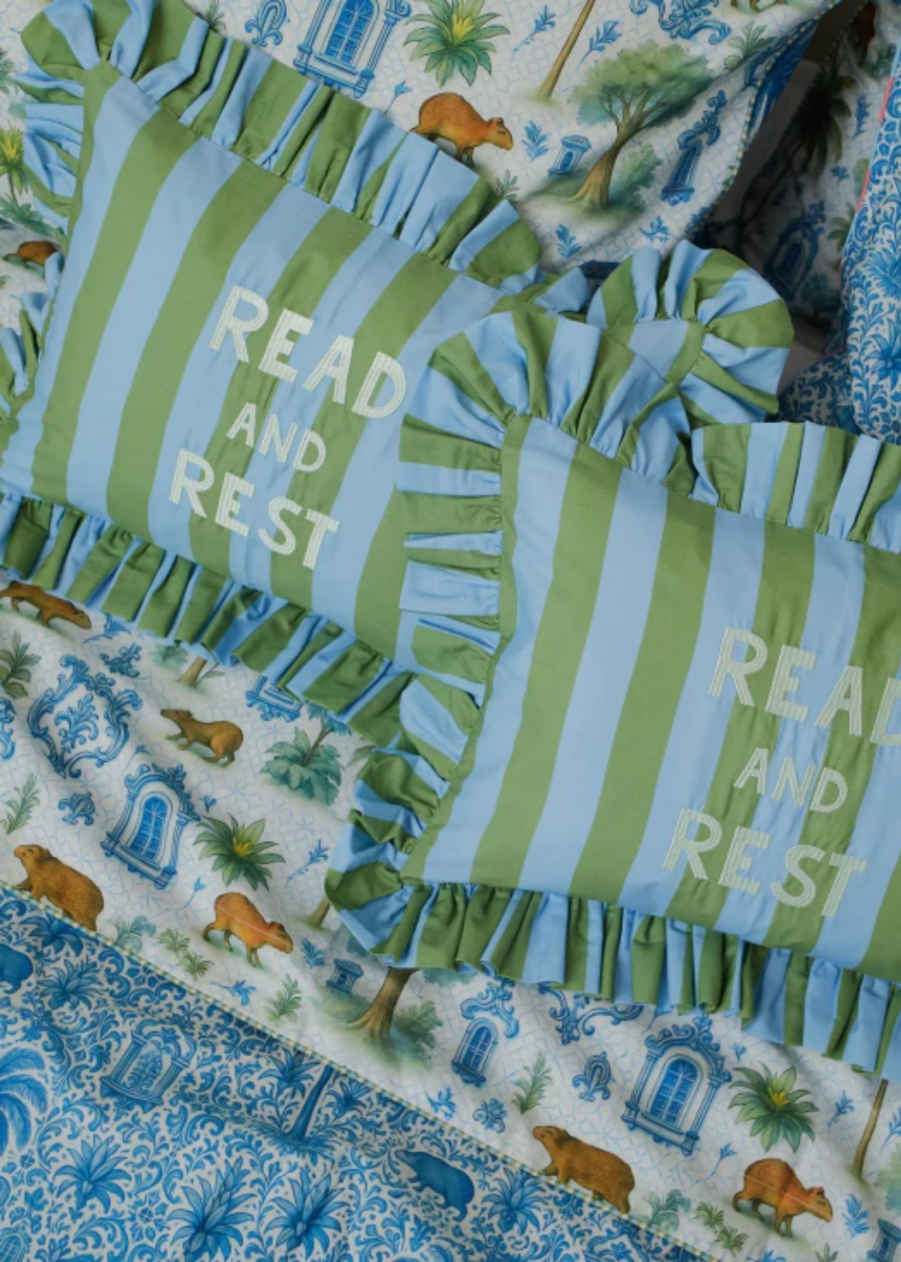 Almofada Kit Read And Rest - Collab Rouparia Carioca 2