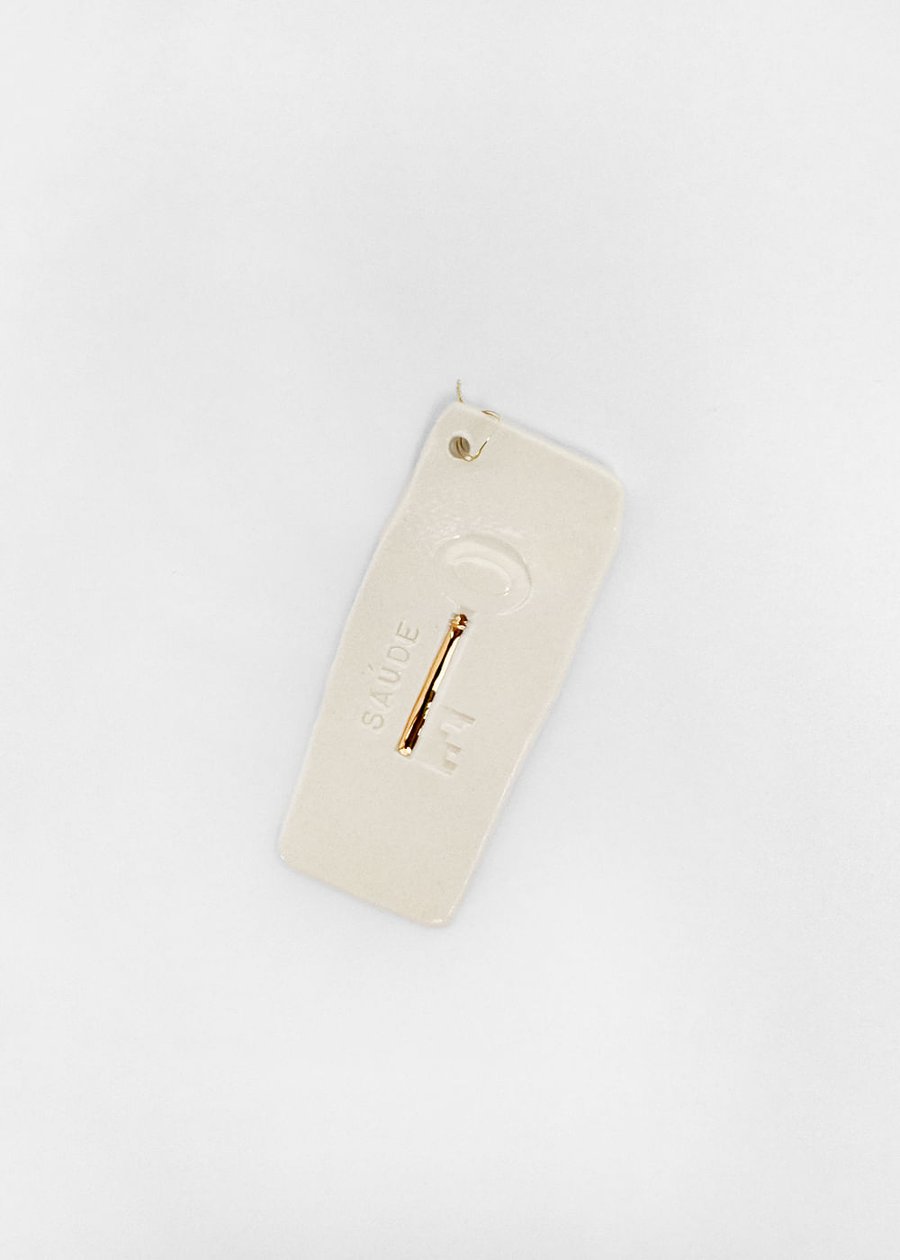 Chave De Porcelana Com Ouro - Saúde