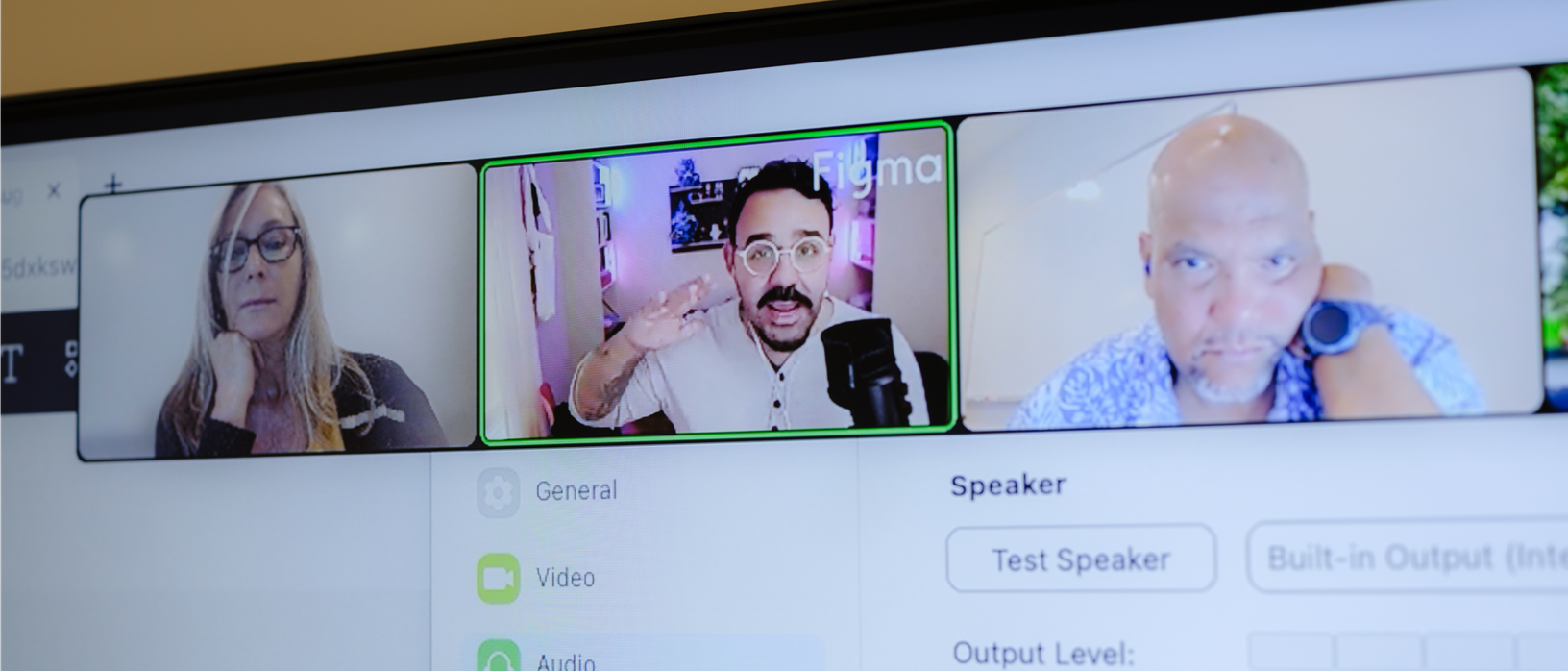 A photo of a Zoom meeting with the fellows and Miggi, a Designer Advocate at Figma